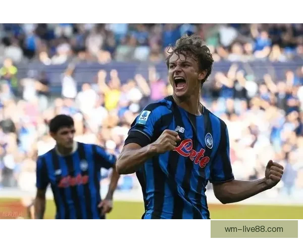 国米球迷齐聚为巴斯托尼加油昂首挺胸声援永不孤单